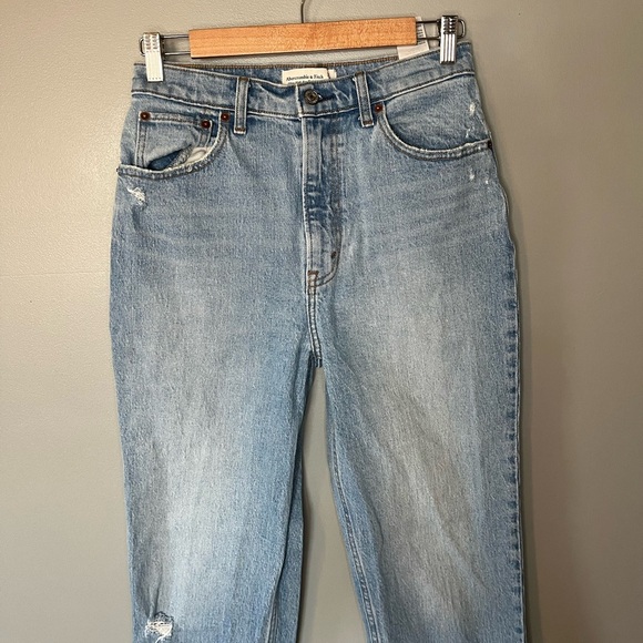 Abercrombie & Fitch Ultra High Rise Kick Flare - Picture 5 of 11